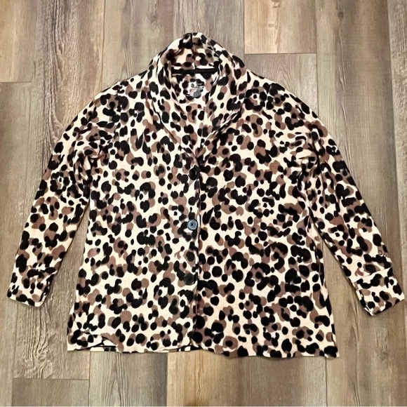 CUDDL DUDS Fleecewear CARDIGAN Womens Size M Stretch‎ Plush LEOPARD Button-Up - Picture 1 of 14